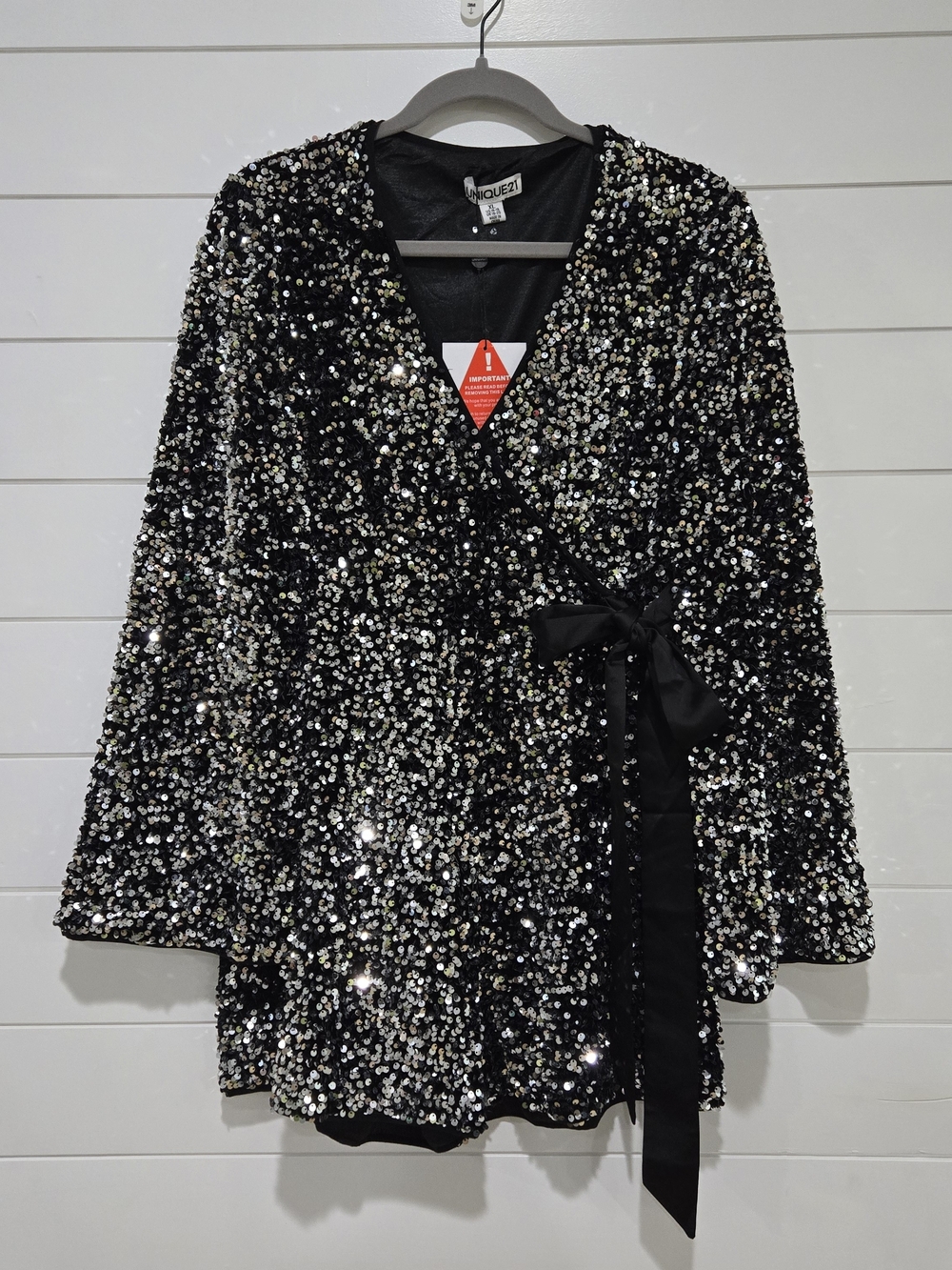 Unique21 Black Sequin Wrap Romper Bell Sleeve NWT Sz XL Holiday Party V Neck